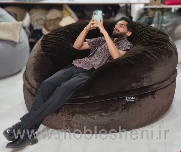 بین بگ الیافی گرد یک نفره سایز ۱۴۰ با پارچه خز سوپرسافت رنگ قهوه ای تیره